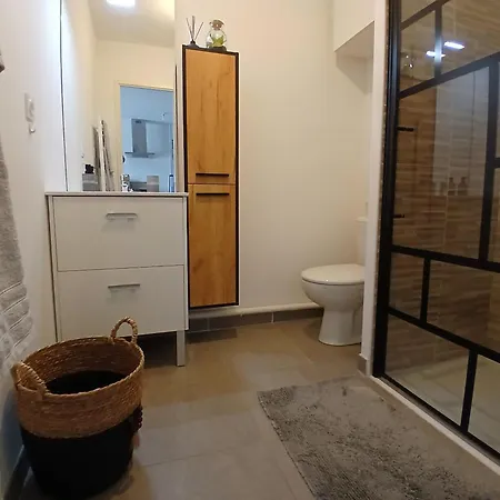 Apartment Bas Faron T2 Avec Terrasse Et Garage *